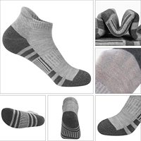 Logo personnalisé Chaussettes de sport pour hommes Séchage rapide Respirant Léger Cheville Chaussettes de course d'endurance
