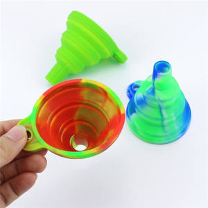 กรวยซิลิโคนพับได้สำหรับการถ่ายเทของเหลวอุปกรณ์เสริมสำหรับการทำอาหารในห้องครัว - Product Image 1