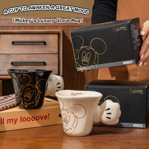 Taza <span class=keywords><strong>de</strong></span> cerámica <span class=keywords><strong>de</strong></span> Disney con asa, taza <span class=keywords><strong>de</strong></span> café <span class=keywords><strong>de</strong></span> dibujos animados, taza <span class=keywords><strong>de</strong></span> leche para uso doméstico, oficina y regalo <span class=keywords><strong>de</strong></span> Navidad - Product Image 3