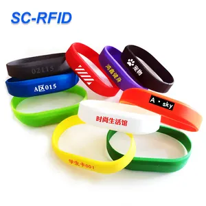 Proximity gelang RFID 125KHZ, gelang renang TK4100 EM4100 gelang silikon RFID tahan air hitam untuk acara