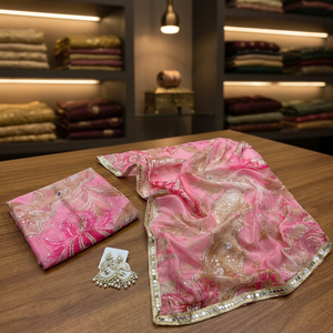 Sari Tradicional Tejido a Mano con Estampado Digital Tebby, Bordado Intrincado y Blusa Estampada con Detalles de Espejo - ¡Envío Rápido! - Product Image 4