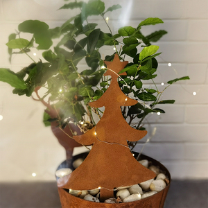 Farola de Acero Corten Pre-oxidado con Forma de Árbol de Navidad, 300x300x500 mm, para Decoración de Jardín - Product Image 4