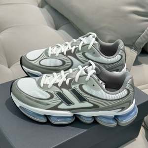 Zapatos Deportivos Casuales Transpirables para Hombre y Mujer, Diseño de Lujo 2026, para Estudiantes y Jóvenes, Estilo Running y Caminata - Product Image 4