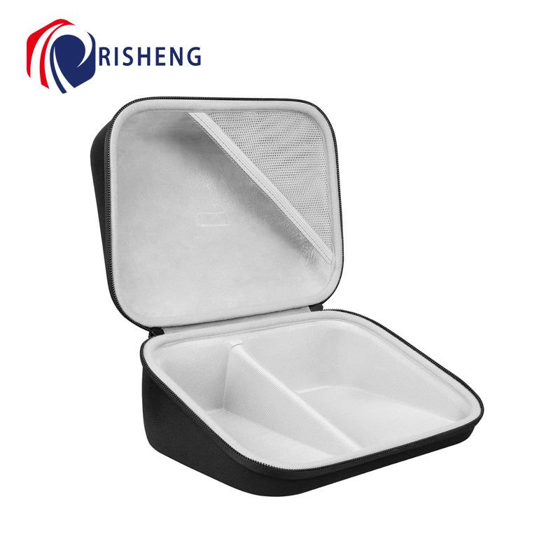 สีดำและสีเทา