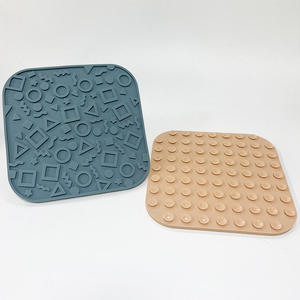 Circle Geometric Pattern Eco-Friendly Silicone Pet Slow <b>Feeder</b> Plate Raised Dot Texture Anti Choking Lick Waterproof Dogs <b>Cats</b> - Product Image 3