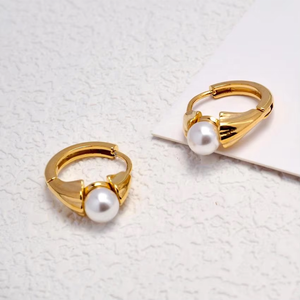 Orecchini a Cerchio Geometrici Trendy in Acciaio Inossidabile 316L Placcato Oro 18K, Eleganti e Classici con Perle, Ipoallergenici per Donne, Ideali per Feste - Product Image 6