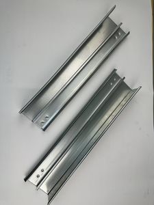 Rails de <span class=keywords><strong>porte</strong></span> de garage en acier galvanisé de haute qualité en gros OEM, horizontaux, verticaux, courbes, sectionnels - Product Image 4