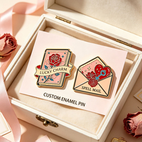 Offre Spéciale : Épingles de revers en métal émaillé rigide, mignonnes, en forme de rose et d'enveloppe, avec LOGO personnalisé, style dessin animé, pour la Saint-Valentin. Vente en gros de cadeaux souvenirs.