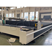 Découpeuse laser fibre CNC 1530 à vitesse rapide 2000W pour le traitement des tôles métalliques en usine, OEM disponible