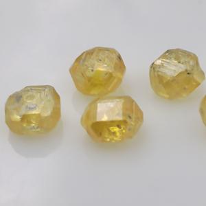 Diamant brut de laboratoire HPHT de 3,4 carats, jaune clair fantaisie, certifié IGI, qualité VS, pierre non taillée pour la fabrication de bijoux - Product Image 6