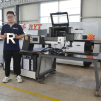 Machine de soudage laser CNC automatique à double chemin optique BHJ-500W avec poignée pour soudeur en acier inoxydable et aluminium