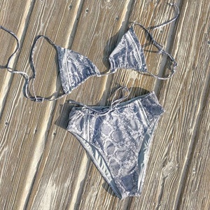 Traje de Baño Sexy de Una Pieza con Logo Personalizado, Bikini Halter, Color Sólido, Estampado de Puntos, Tanga en V, Micro Bra - Product Image 5
