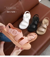 Vente en gros de chaussures décontractées unies assorties pour femmes étudiantes et adolescentes pantoufles multifonctionnelles sandales bon marché