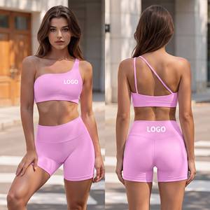 Ensemble de yoga personnalisé avec logo pour <span class=keywords><strong>femme</strong></span> : soutien-gorge de sport antichoc effet seconde peau et short cycliste <span class=keywords><strong>taille</strong></span> haute effet push-up – Tenue de gym - Product Image 1