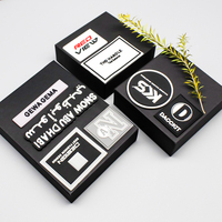 Reuners Étiquette de vêtement personnalisée de haute qualité, écologique, en PVC souple gaufré 3D, logo de marque, forme personnalisée, faible MOQ 1 pièce