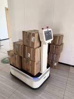 Chariot de transfert à ciseaux FE80, capacité de charge de 300 kg, robot AGV, navigation laser SLAM pour la logistique d'entrepôt