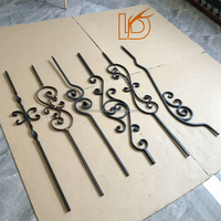 Balustres en fer forgé en forme de S, carrés creux, 1/2"*44", pour la décoration de rampes d'escalier intérieures, directement de l'usine