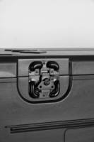 Caisses de transport et boîtes à outils en HDPE, directement de l'usine, avec fermoirs papillon ; Idéales pour le transport de divers équipements de scène