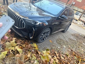 Jetour X70PLUS 1.6 Strong Pro, Vehículo Usado de 5 Plazas, Buen Estado, Pintura Original, Bajo Kilometraje, SUV Negro, Asientos de Cuero, LED - Product Image 2