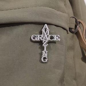 AMAZE <span class=keywords><strong>GRACE</strong></span> Gothique Vintage Punk Style Croix Médical Broche Métal Artisanat Lettre Pins pour Collier Bijoux - Product Image 4