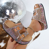 Sandales compensées pour femmes et jeunes filles, style mode, à strass, à enfiler, à double boucle, pour l'été et l'extérieur, avec tige en PU et semelle extérieure en liège