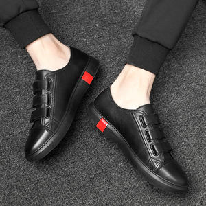 أحذية رياضية بيضاء موديل جديد بشعار خاص ، الشركة المصنعة تخصيص أحذية رياضية منخفضة أعلى ، حذاء التزلج الرياضي في الهواء الطلق كاجوال - Product Image 2