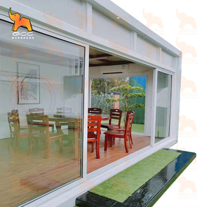 Maison modulaire GCC, toit plat, véranda en verre double vitrage, design moderne, installation facile - Product Image 1