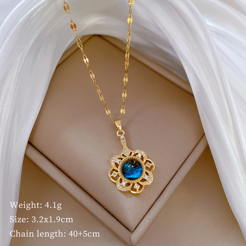 GOLD sky pendant necklace 7