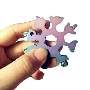 Outil multifonction 18-en-1 en acier inoxydable en forme de flocon de neige, clé multifonctionnelle 18-en-1 Copo De Nieve pour le camping et la randonnée - Product Image 1