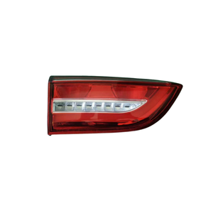 ไฟท้ายแบบแบนฐานสีขาวสำหรับรถยนต์ Chery Jetour X70 ปี 2020-2022 รุ่น OE F01-4433030/40 - Product Image 1