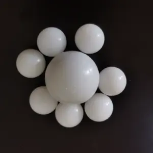 كرة POM من البلاستيك الأبيض الكبير مقاس 25 مم و25.4 مم و28.575 مم و30 مم و31.75 مم و38.1 مم و40 مم و44.45 مم و50 مم