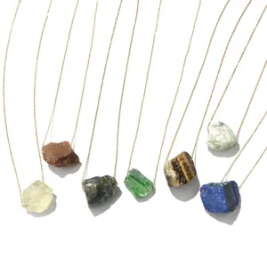 2022 Natural Raw Stone Halsketten Geometric Crystal Anhänger Goldkette Halsketten Druzy Stone Crystal Schmuck