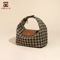 Sac à Main Personnalisé Polyvalent pour Femmes, Nouveau Design Estival, Sac Tricoté Tendance, Sac à Bandoulière Unique
