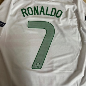Camiseta de Fútbol Personalizada de Ronaldo, Última Temporada, con Diseños Retro de Clubes y Selecciones Nacionales - Product Image 3