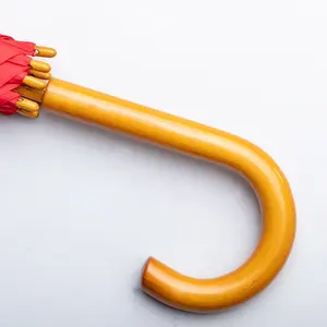 Ombrello in RPET con manico in legno, merchandising sostenibile - Product Image 3