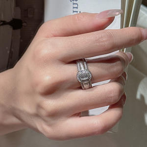 แหวนเงินแท้ S925 ดีไซน์วินเทจ รูปทรงวงรี ฝังตัวอักษร ดีไซน์เก๋ไม่ซ้ำใคร - Product Image 2