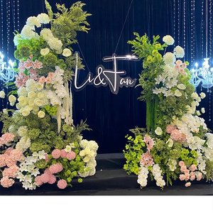 Chemin de table de fleurs artificielles en métal durable blanc soie arc de mariage populaire conception florale décorative pour les événements scéniques - Product Image 3