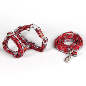 สายจูงสัตว์เลี้ยง สายรัดสุนัขขนาดเล็ก ปรับได้ สายรัดแบบมีเบาะ ลายสก๊อตทันสมัย ป้องกันการหลุดรอด - Product Image 5