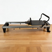 Lit de Pilates en aluminium robuste et durable pour la flexibilité, l'étirement, la récupération posturale, le remodelage corporel et l'entraînement du tronc, idéal pour la maison et le studio