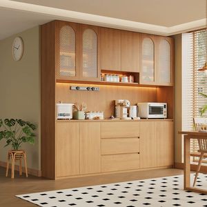 Buffet moderne en bois naturel avec portes en rotin tressé, armoire de cuisine intégrée avec éclairage LED et station d'appareils électroménagers - Product Image 1