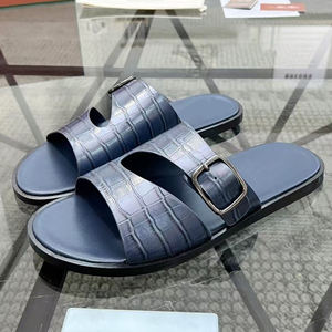 Nuevas zapatillas de <span class=keywords><strong>hombre</strong></span> de cuero genuino de estilo veraniego, <span class=keywords><strong>chanclas</strong></span> sin cordones, fondo plano, cómodas, surf en la playa - Product Image 1