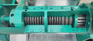 Presse <span class=keywords><strong>à</strong></span> huile <span class=keywords><strong>à</strong></span> vis automatique 6YL-80 de 100 kg/h, machine de traitement de l'huile de palme - Product Image 4