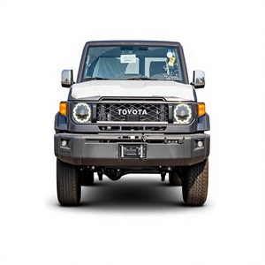 Land Cruiser LC71 Pickup 2024, 2.8L 4x4 Diesel, 6 Posti, Cerchi R18, Cambio Automatico, Aria Condizionata, Guida a Sinistra, Sedili in Pelle, Alluminio - Product Image 1