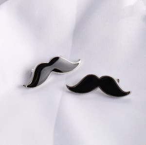 Black Mr. Moustache Lapel Pins Cho <span class=keywords><strong>Nirvana</strong></span> Funs, Mũ Nam Mát Mẻ Và Râu Ria Mép Trâm Cài Phụ Kiện Quý Ông, Trâm Cài Cô Dâu - Product Image 4