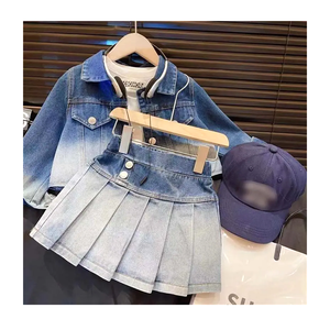 Bộ quần áo trẻ em bán buôn, áo cardigan cài khuy, chân váy xếp ly, bộ hai mảnh, trang phục trẻ em chất liệu denim, bộ quần áo trẻ em gái phong cách thường ngày - Product Image 1
