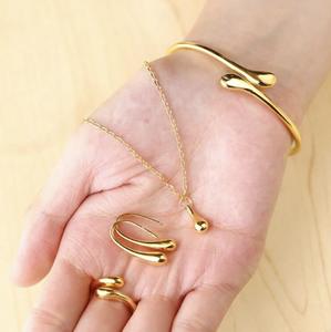 Conjunto de Joyería de Cuatro Piezas para Mujer, Estilo Punk, con Baño Electrolítico, Collar, Pulsera y Aretes con Diseño de Gota de Agua - Product Image 6