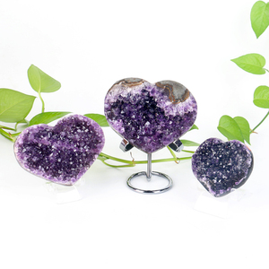 Cristal Natural de Alta Calidad, Geoda, Piedras Curativas, Amatista en Bruto, Forma de Corazón para Sanación - Product Image 1