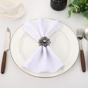 Creative Design Sense Fleur <span class=keywords><strong>Serviette</strong></span> Anneau Exquis Haut <span class=keywords><strong>De</strong></span> Gamme <span class=keywords><strong>Diamant</strong></span> Soie <span class=keywords><strong>Serviette</strong></span> Boucle En Métal <span class=keywords><strong>De</strong></span> Bureau Bijoux pour Hôtel Cadeaux - Product Image 6