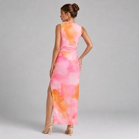 Fabricant de robes personnalisées OEM imprimées, robe moulante en maille plissée élégante sans manches, imprimé tie-dye, robe maxi de soirée chic pour femmes