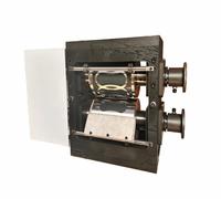 Ensemble de scellage de contour pour protège-slips jetables destiné à la production de protège-slips hygiéniques